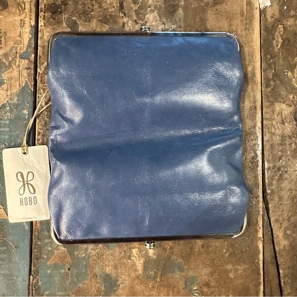 HOBO Blue and Tan Clutch - Picture 4 of 8